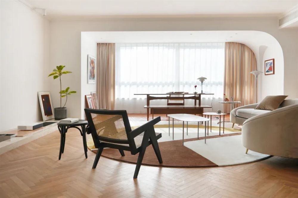 广州市远洋招商保利东湾现代简约风格三居室装修案例