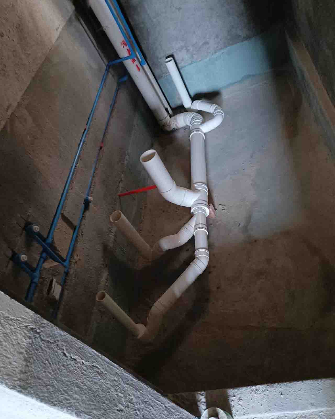 卫生间水管