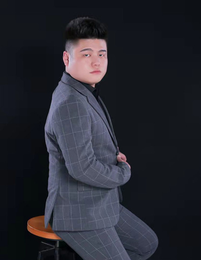 钟浩宇_专家设计师-名匠装饰